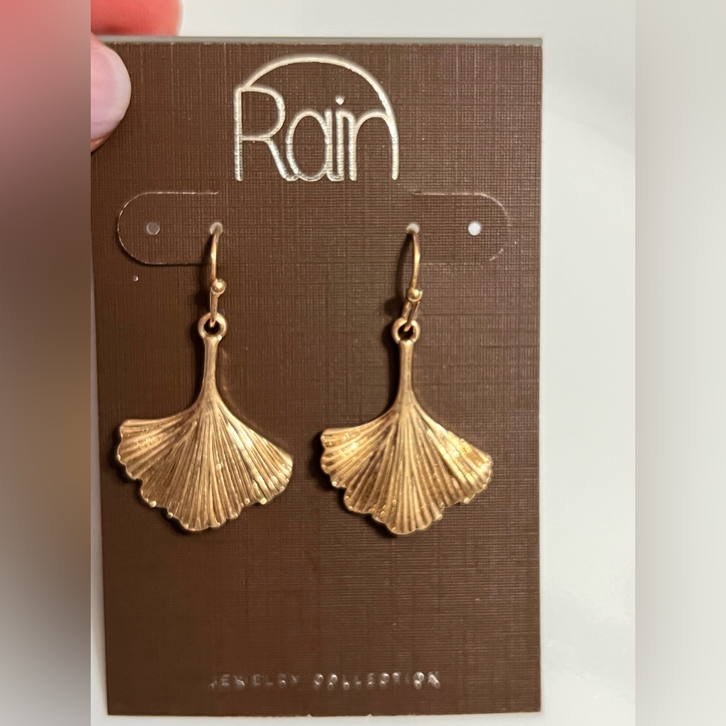Rain Gold Leaf Dangle Earrings Ginkgo Leaf